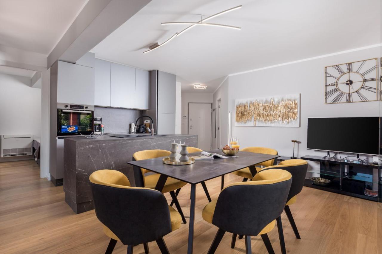 Luxury City Center Apartment -50M To The Sea Opatija Exterior foto