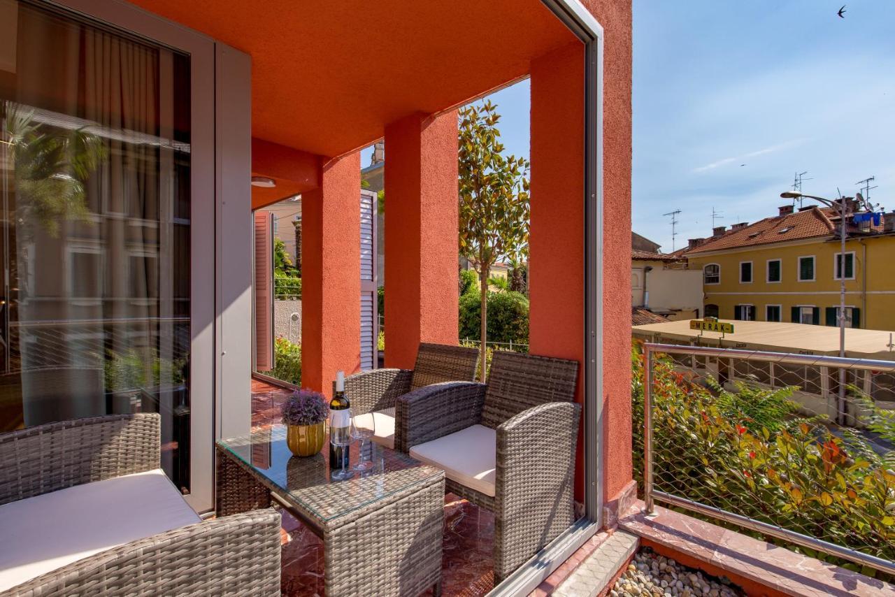 Luxury City Center Apartment -50M To The Sea Opatija Exterior foto